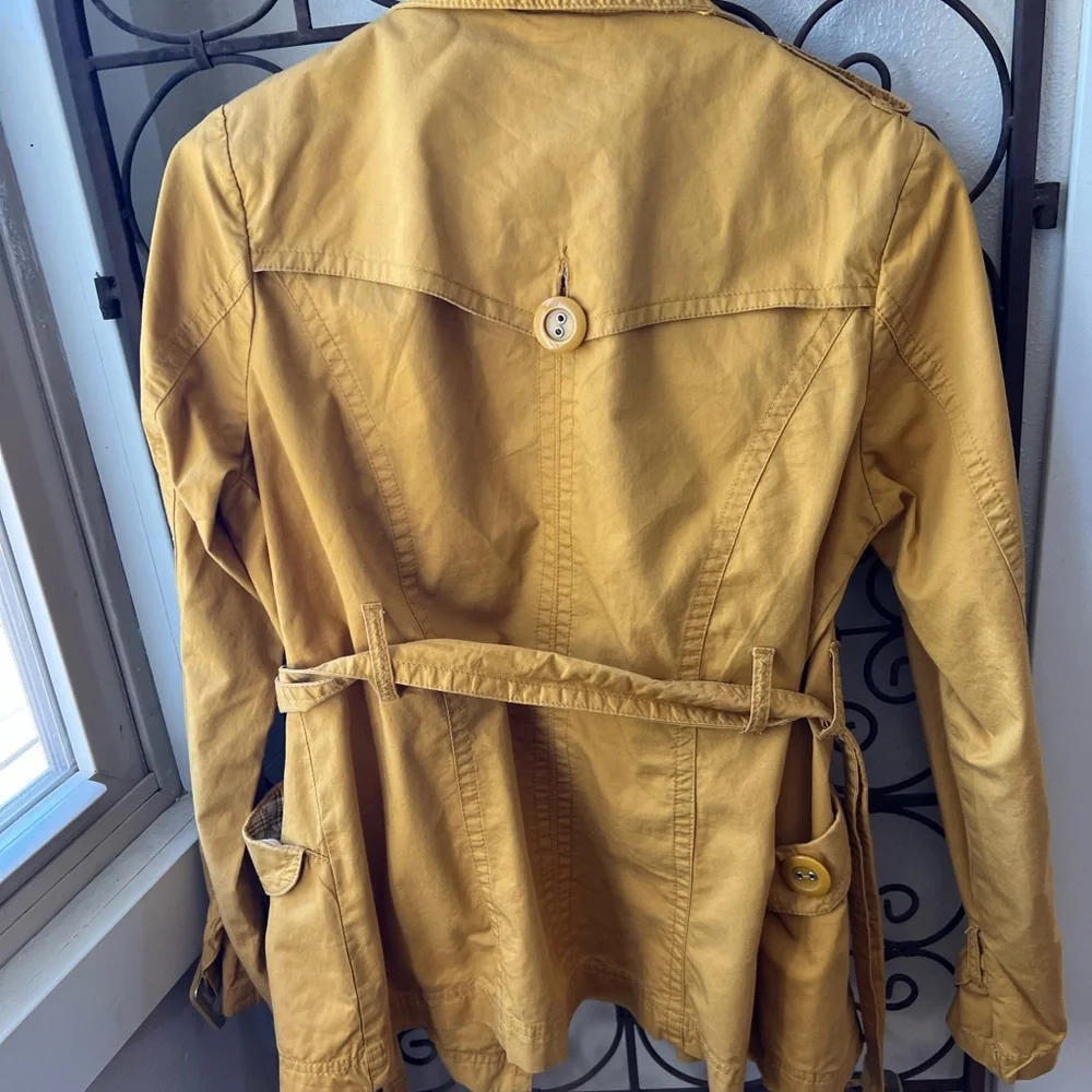 Jacket 🧥 - Picture 5 of 7